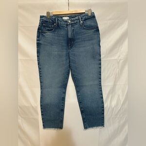 Good American | Good Girlfriend Petite | Blue Ankle Cropped Jeans